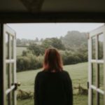 Mutluluk Korkusu: Neden Bazı İnsanlar Mutluluk Hissinden Kaçar?